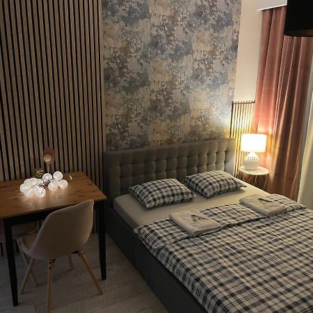 Apartament Royal Chelmonskiego Сьрем Екстер'єр фото